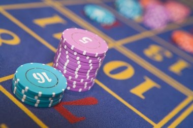 Egypt's Book of Mystery game interface showing five-reel layout and symbol display